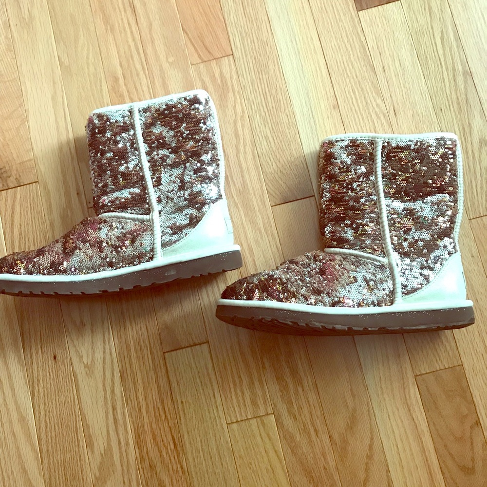 Sequence sparkle uggs size 9